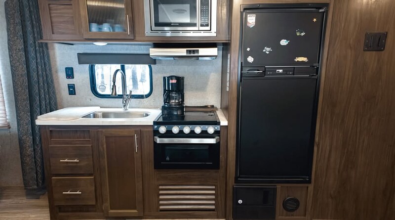 Boo Boo™ Onsite Modern Trailer-2